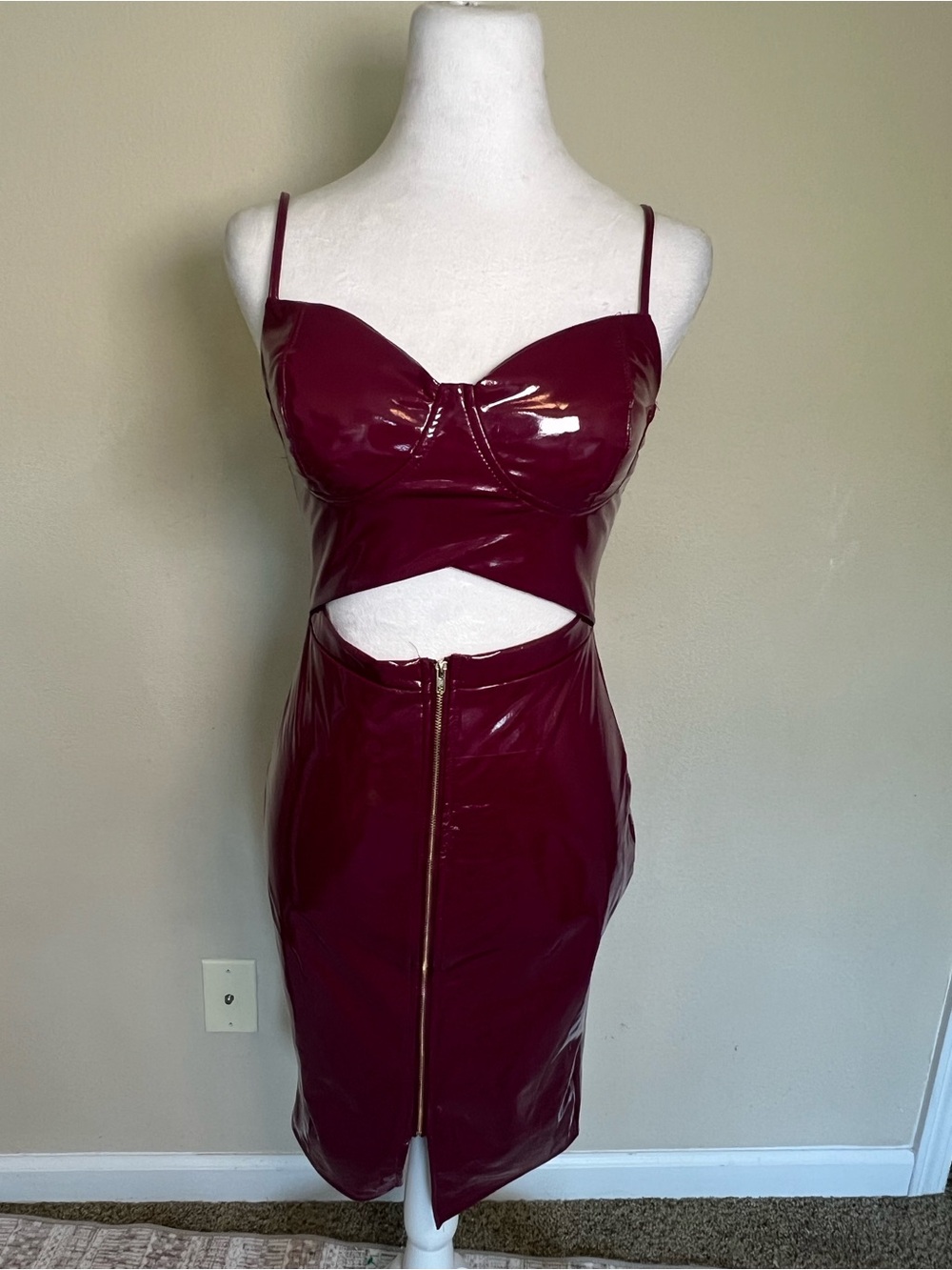 Privy Burgundy Faux Leather Bodycon Midi Dress S Sweetheart Cutout Zip Front